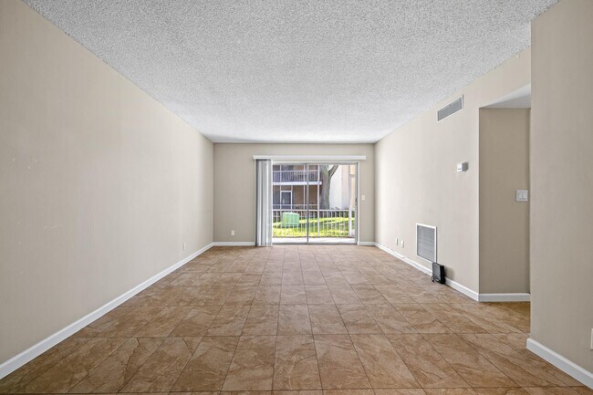 Primary Photo - 608 NW 13th St