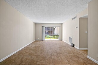 Building Photo - 608 NW 13th St