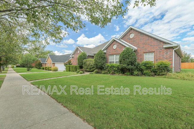 Building Photo - 6454 Norman Ave