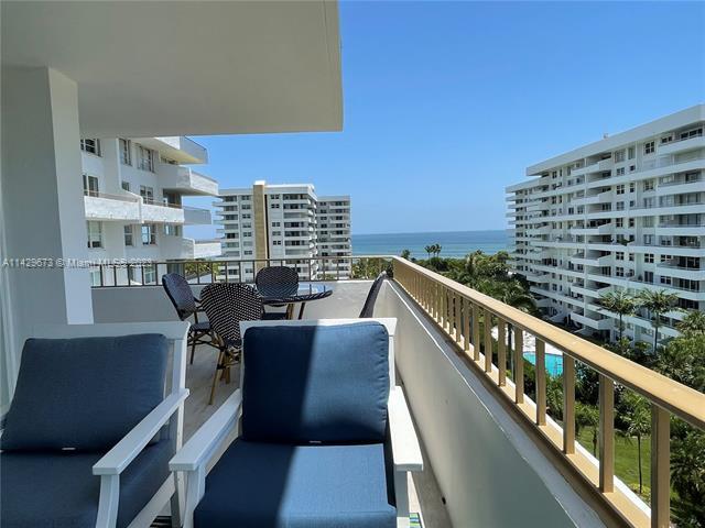 Building Photo - 155 Ocean Lane Dr