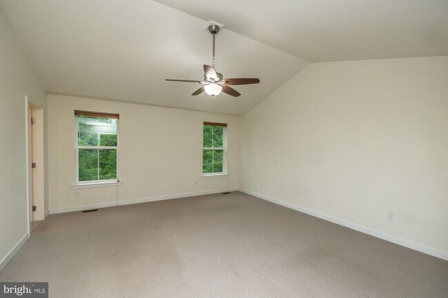 Building Photo - 401 Wynstone Ct