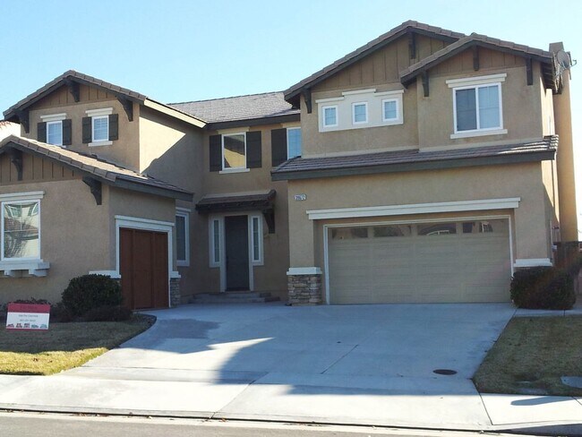 Primary Photo - Spacious Temecula House with Bedroom and Bathroom on first floor!