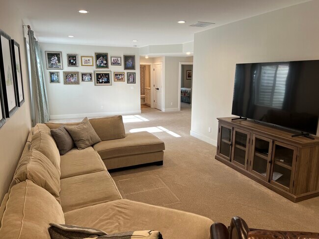 Building Photo - 129 S 700 E