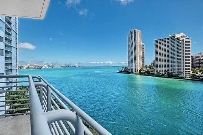 Building Photo - 325 S Biscayne Blvd