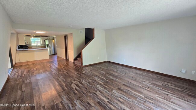 Building Photo - 6476 Pleasant Ave