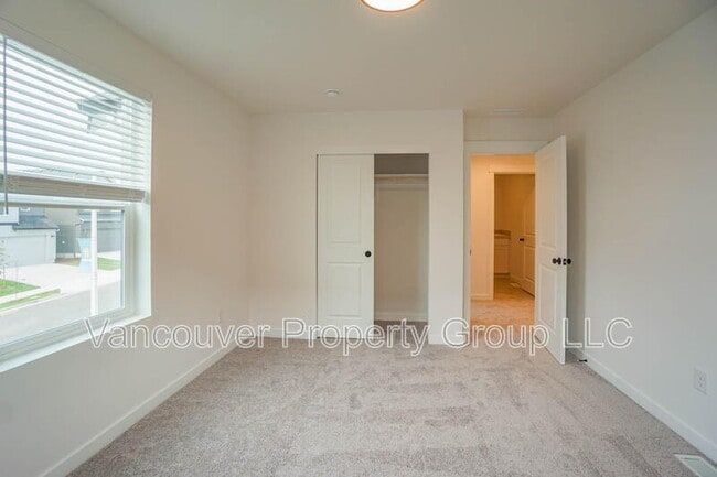 Building Photo - 1605 NE 180th Ave