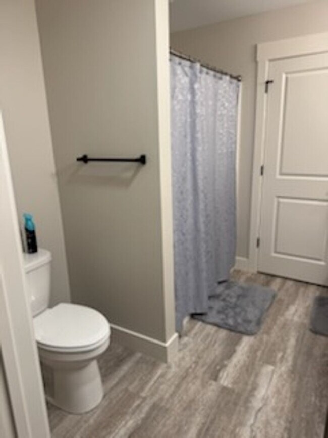 Building Photo - Newly Built 3 Bedroom Duplex in Irvine Acres!