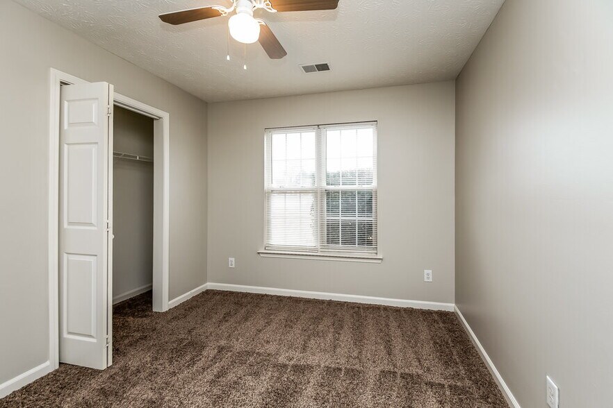 Building Photo - 3808 Summer Leigh Ct