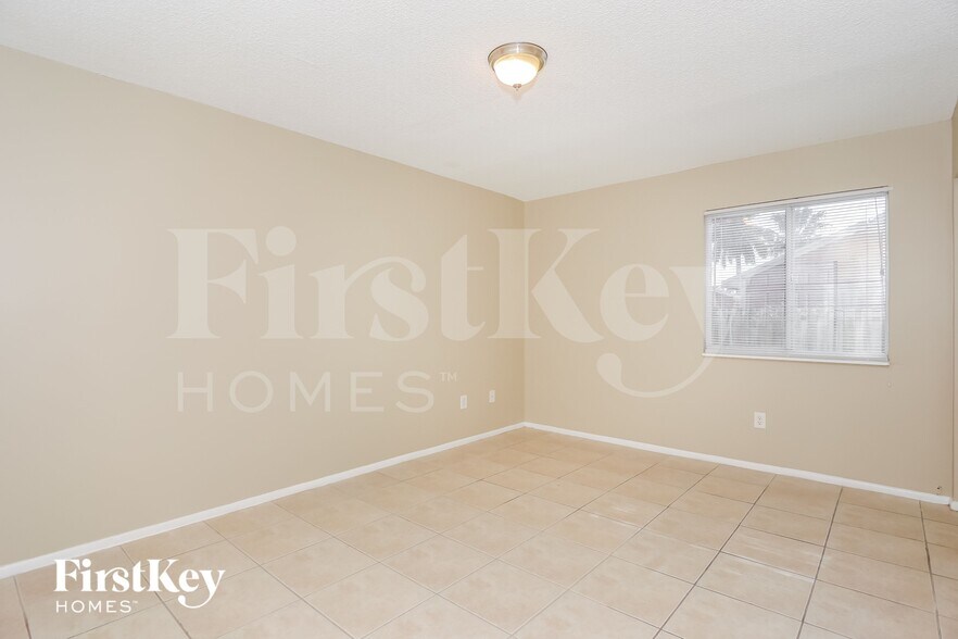 Building Photo - 8666 SW 14th St