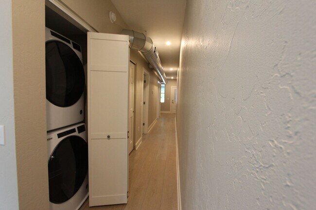 Building Photo - 1117-1119 S. Braddock Ave.