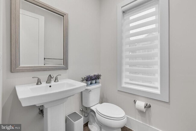 Building Photo - 147 Prairie Ln