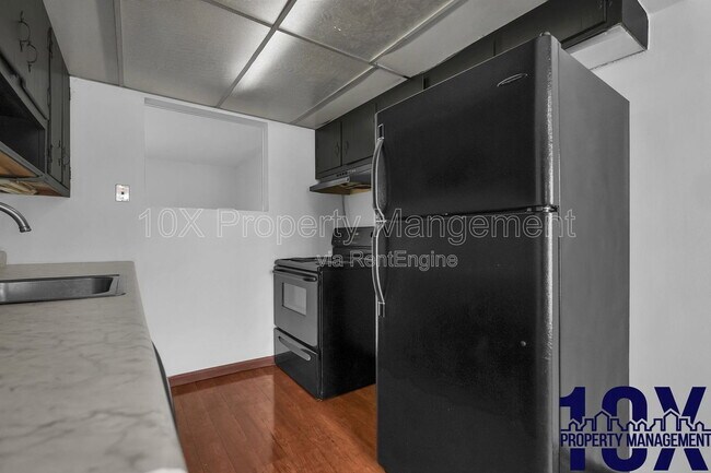 Building Photo - 141 Beacon Run W