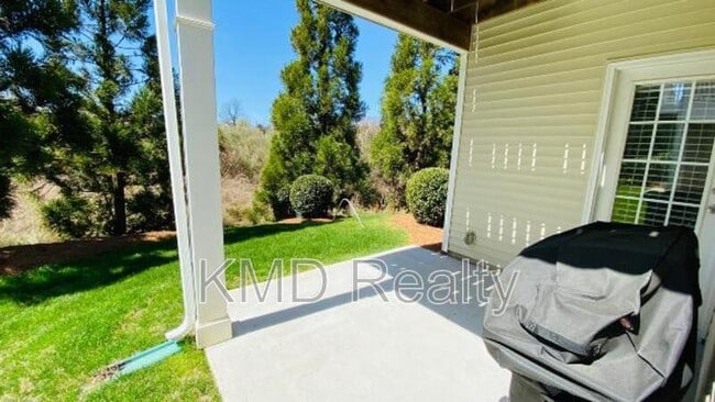 Building Photo - 850 Windy Falls Dr