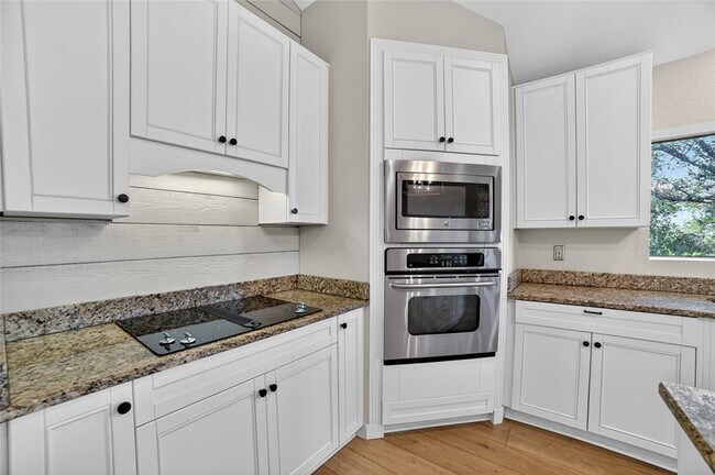 Building Photo - 108 Schooner Dr