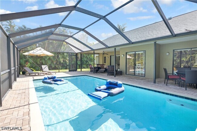 Building Photo - 3749 SW 1st Pl