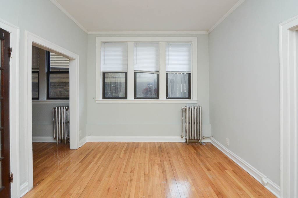 Building Photo - 4752 N Paulina St