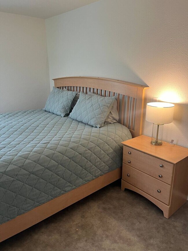 Building Photo - 3101 Bagnell Dam Blvd