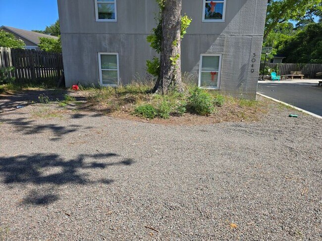 Building Photo - 5049 Park Ave S