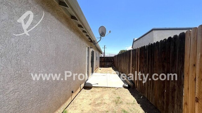 Building Photo - 8914 I Ave
