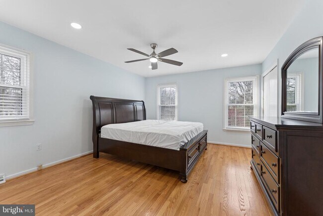 Building Photo - 2302 Tanglevale Dr