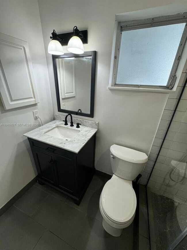 Building Photo - 2840 Taylor St