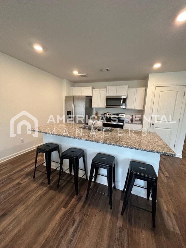 Building Photo - 7213 Wilburton Ln
