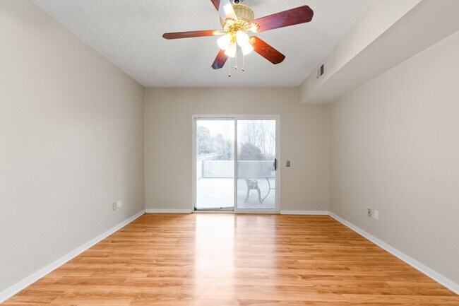 Building Photo - Rare Waterfront Condo in Anchor Point – 3B...