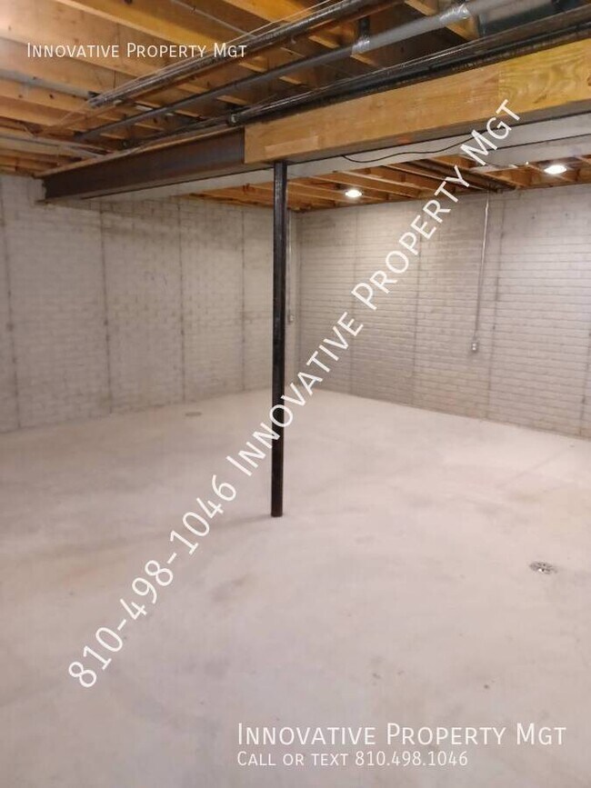 Building Photo - 1099 Old Leake Ct