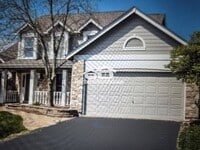 Building Photo - 13023 Walnutway Manor