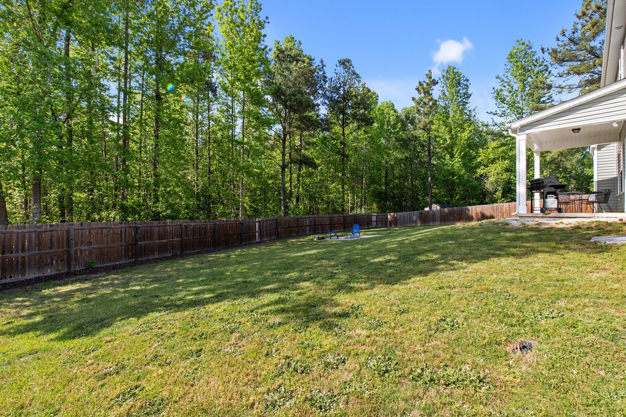 Building Photo - 789 Equestrian Way