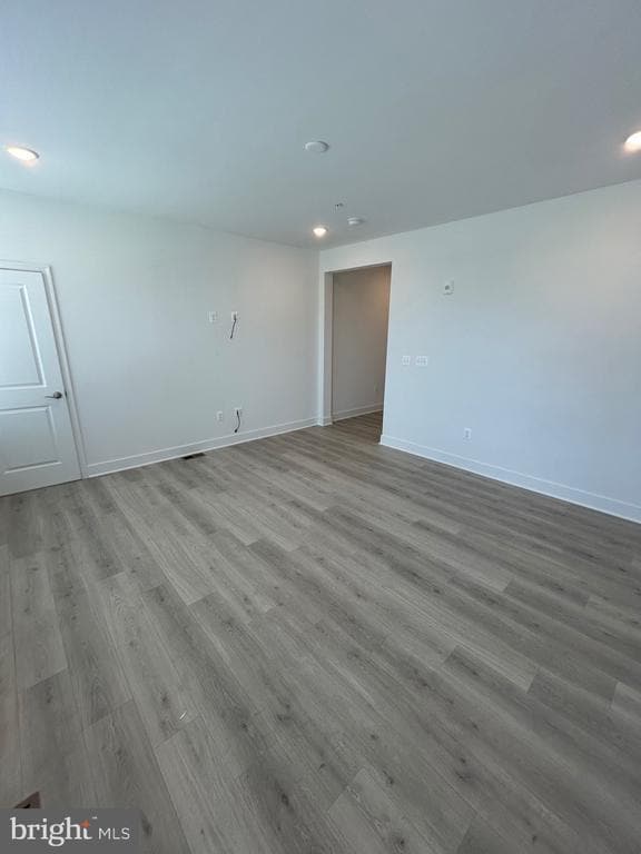 Building Photo - 2512 W Peninsula Dr