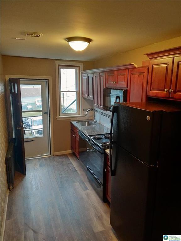 Building Photo - 228 W 3rd St