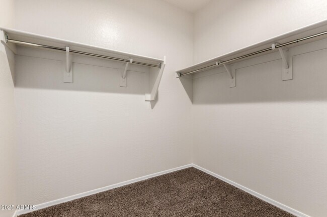Building Photo - 5267 E Diatomite Dr