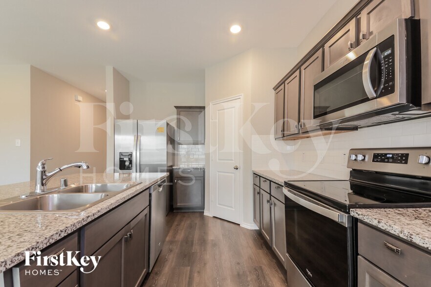 Building Photo - 104 Easy Goer Trl