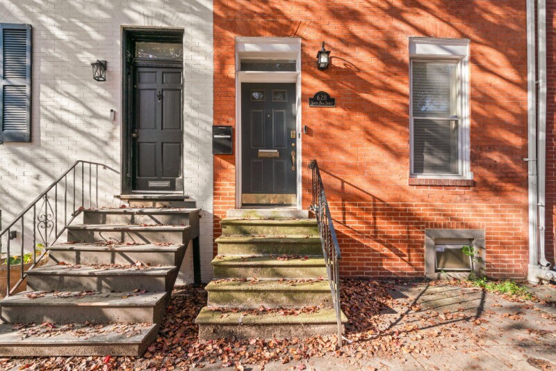 Building Photo - 628 S Paca St