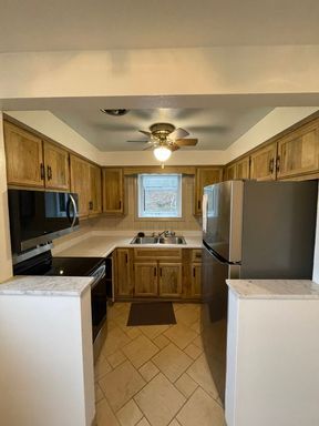 Building Photo - Charming 3 bed, 2 bath with finished basement!