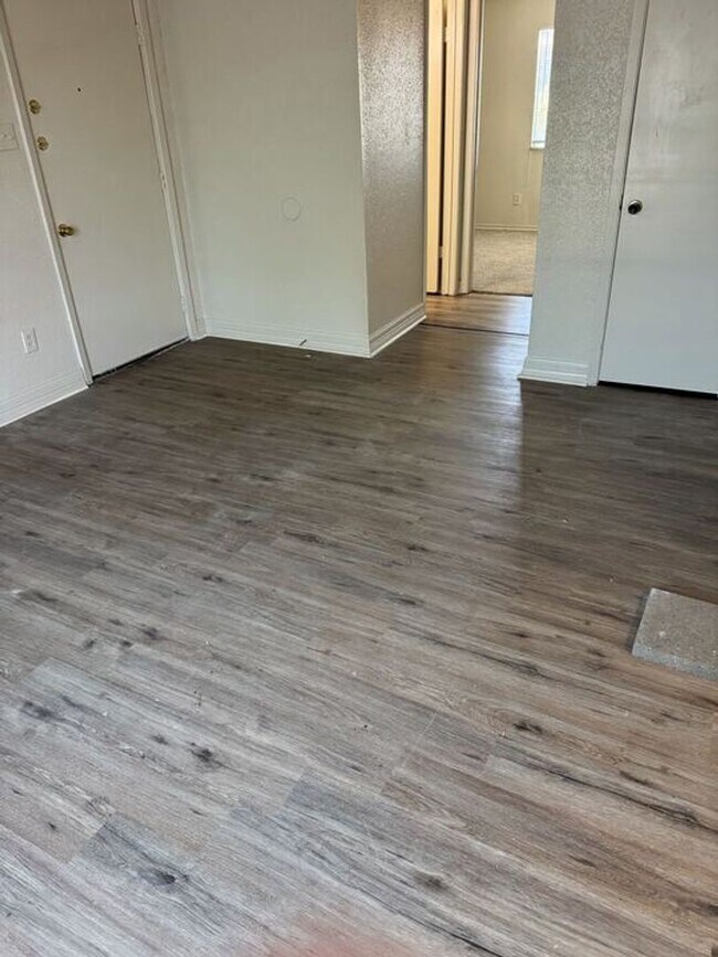 Building Photo - 4200 Boyett St