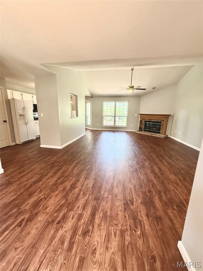 Building Photo - 3241 Tanglebrook Dr