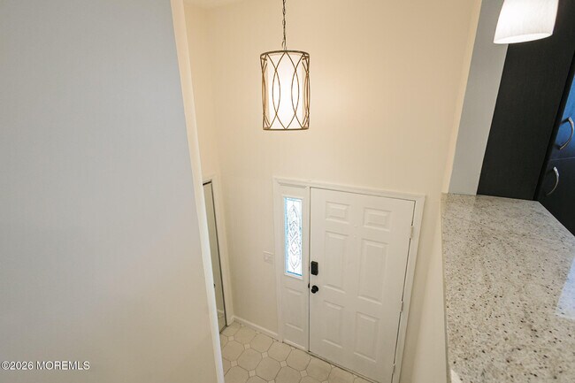 Building Photo - 1601 Alpine Trail