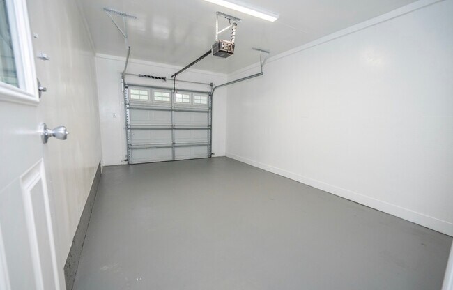 Building Photo - 1782 Dogwood Rd