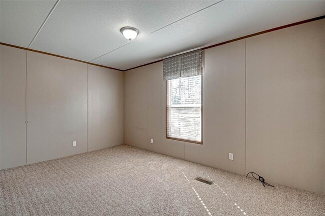 Building Photo - 33940 Ansley Rd