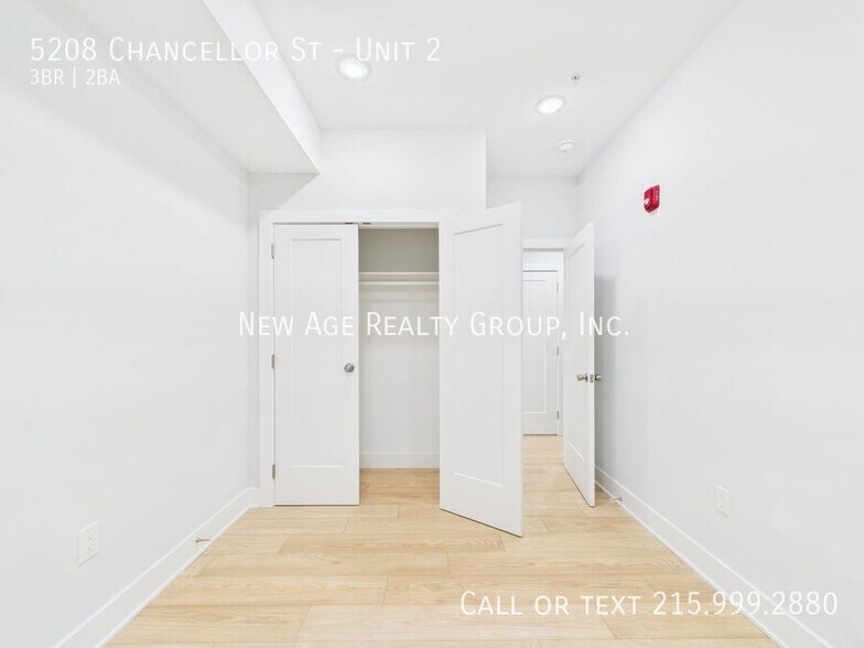 Building Photo - 5208 Chancellor St