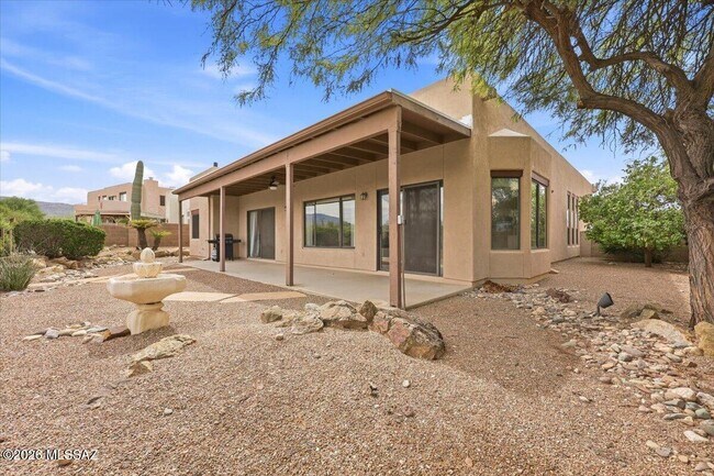 Building Photo - 10961 E Siskin Pl
