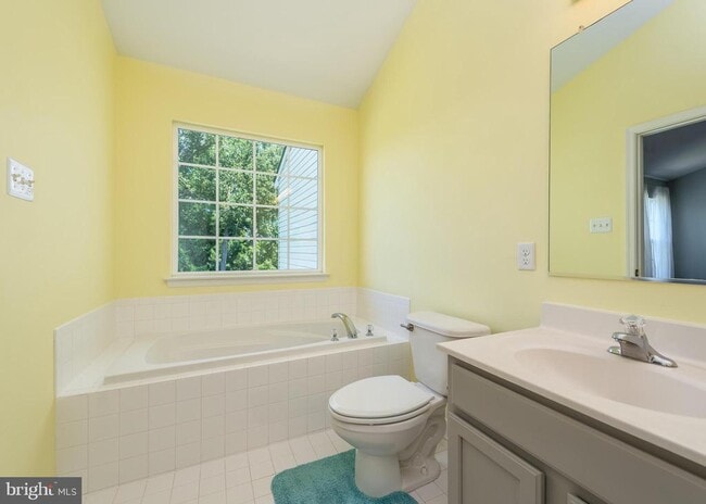 Building Photo - 1036 Lily Way