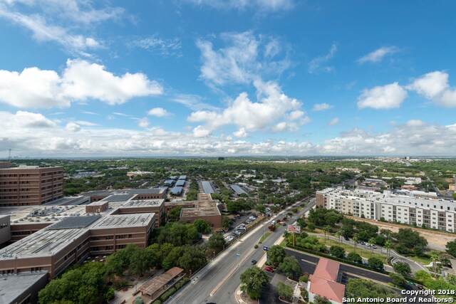 Building Photo - 7701 Wurzbach Rd