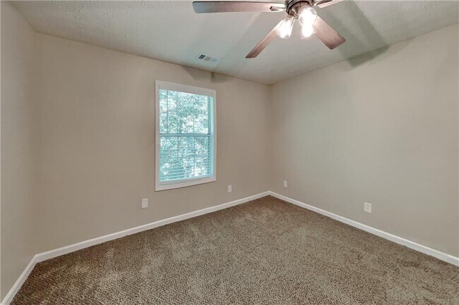Building Photo - 3468 Erin Glen NW