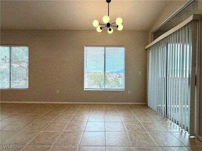 Building Photo - 3570 Cactus Shadow St