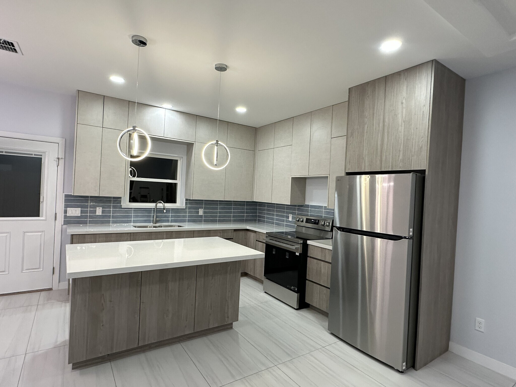 Building Photo - 11313 N 25th St