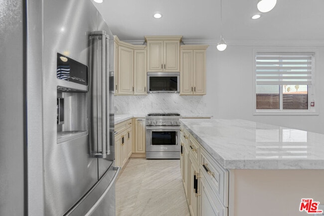 Building Photo - 2017 S Centinela Ave