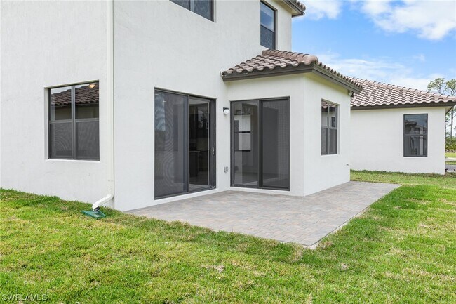 Building Photo - 5693 Cassidy Ln